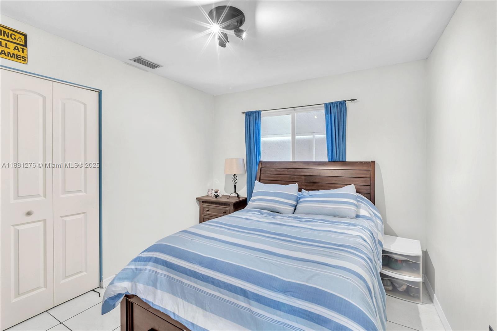 LAKES OF PALM SPRINGS - Residential