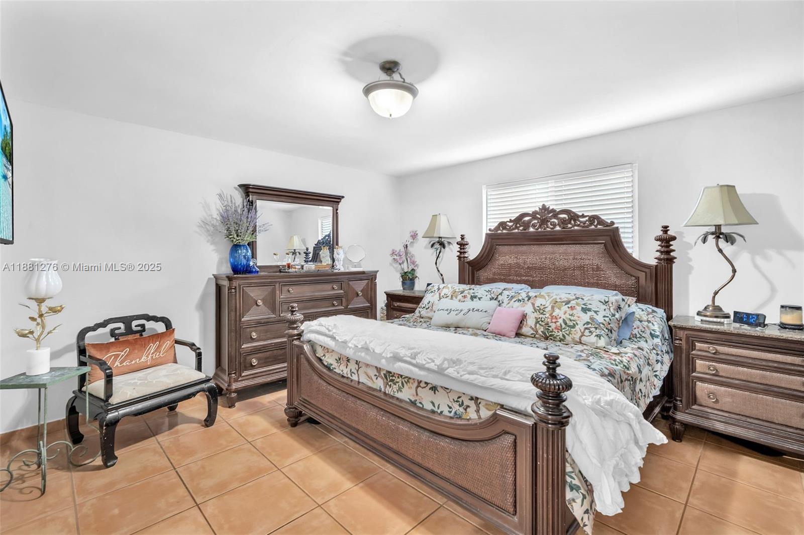 LAKES OF PALM SPRINGS - Residential