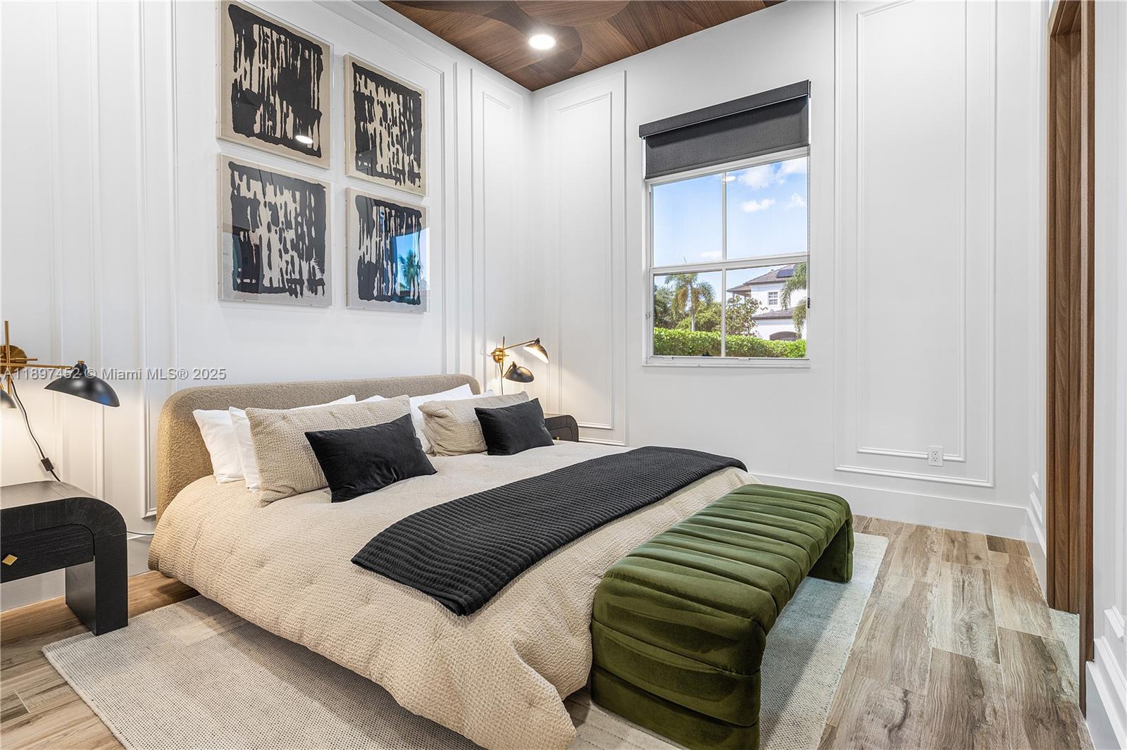 FLAMINGO ROAD ESTATES - Residential