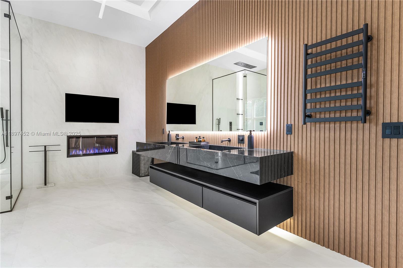 FLAMINGO ROAD ESTATES - Residential