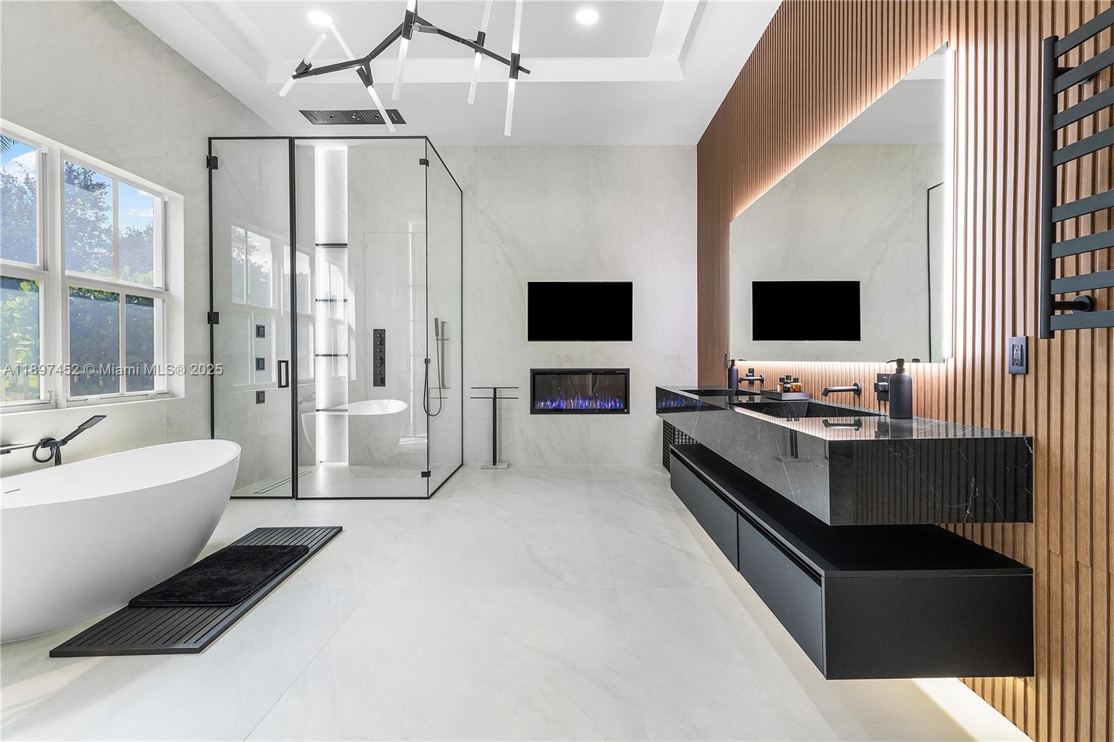 FLAMINGO ROAD ESTATES - Residential