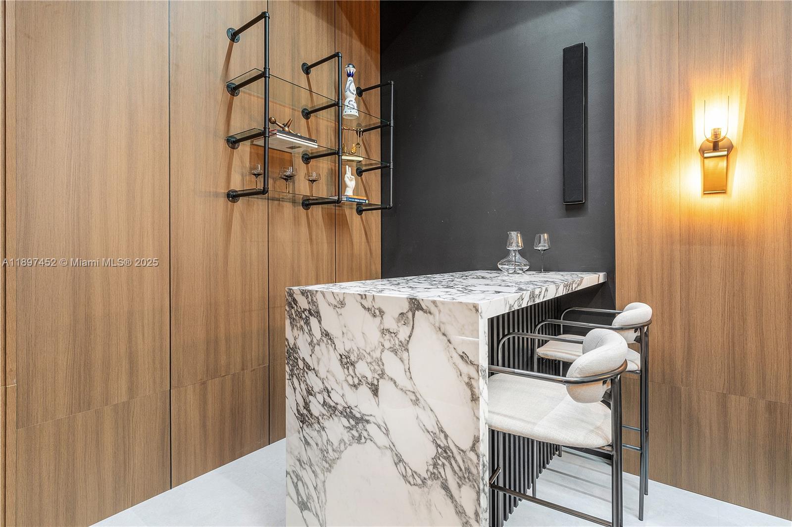 FLAMINGO ROAD ESTATES - Residential