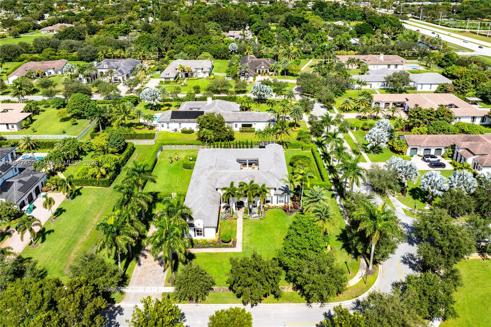 FLAMINGO ROAD ESTATES - Residential