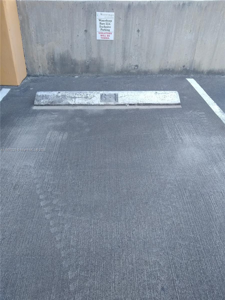 MOORINGS AT LANTANA CONDO - Residential