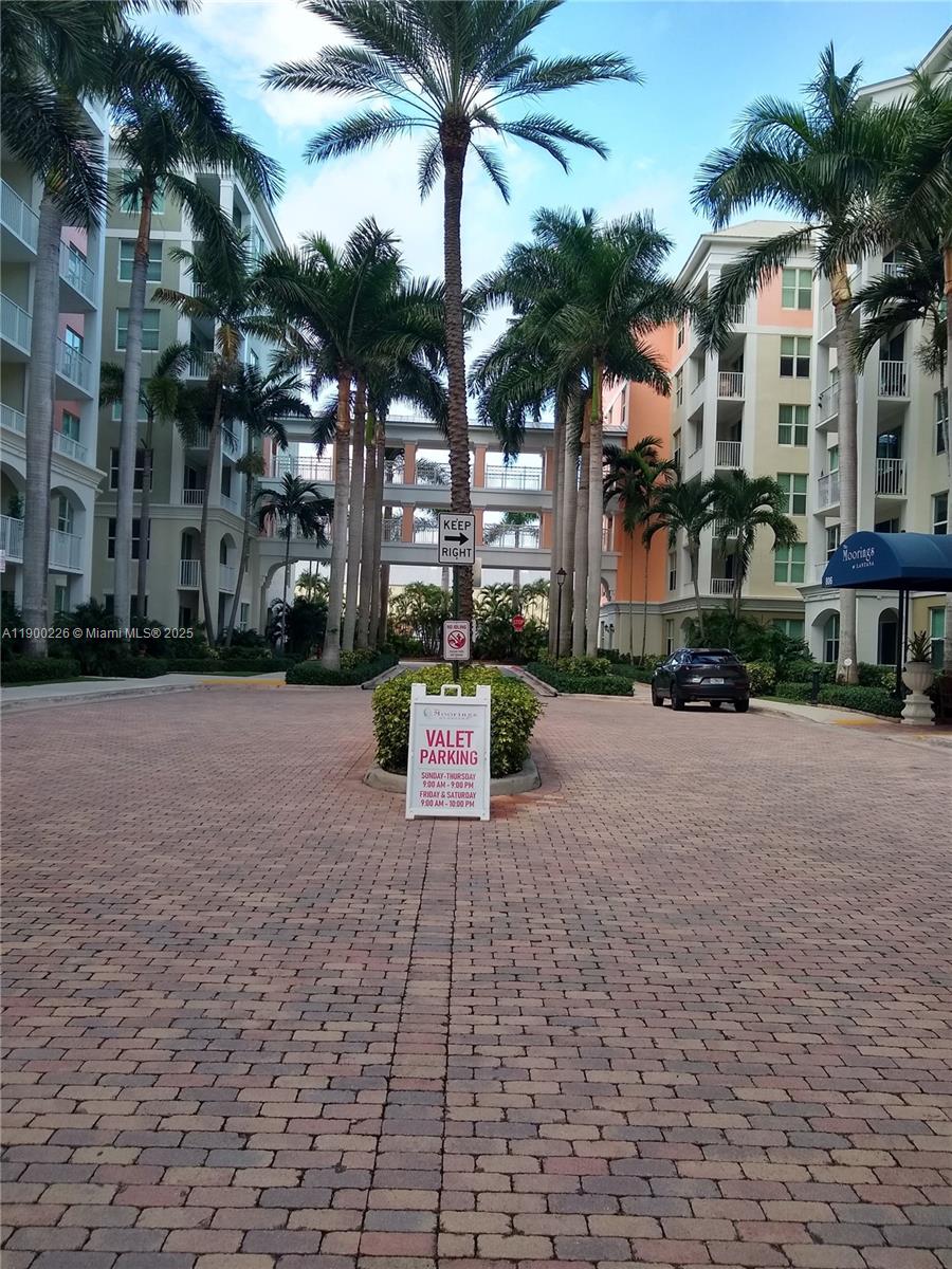 MOORINGS AT LANTANA CONDO - Residential