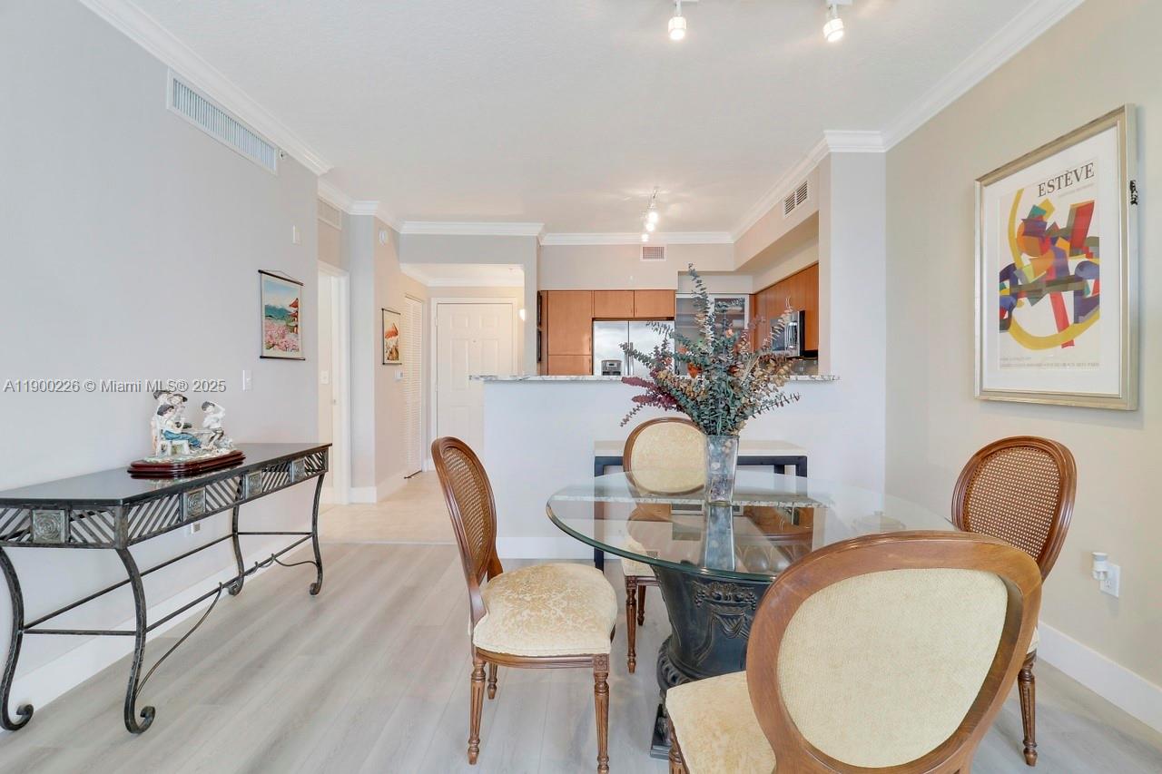 MOORINGS AT LANTANA CONDO - Residential