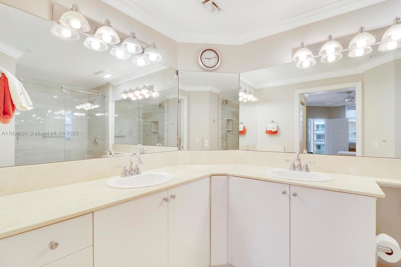 MOORINGS AT LANTANA CONDO - Residential