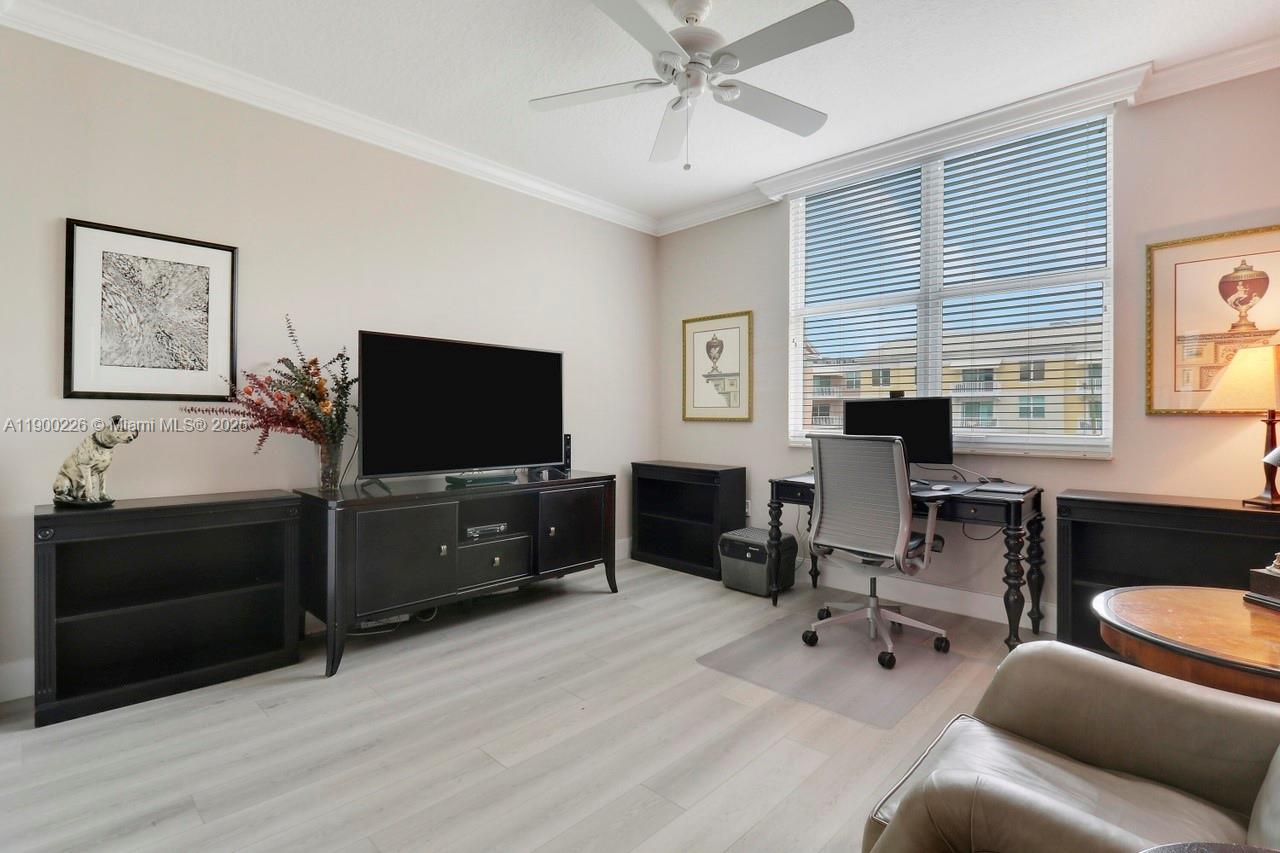 MOORINGS AT LANTANA CONDO - Residential