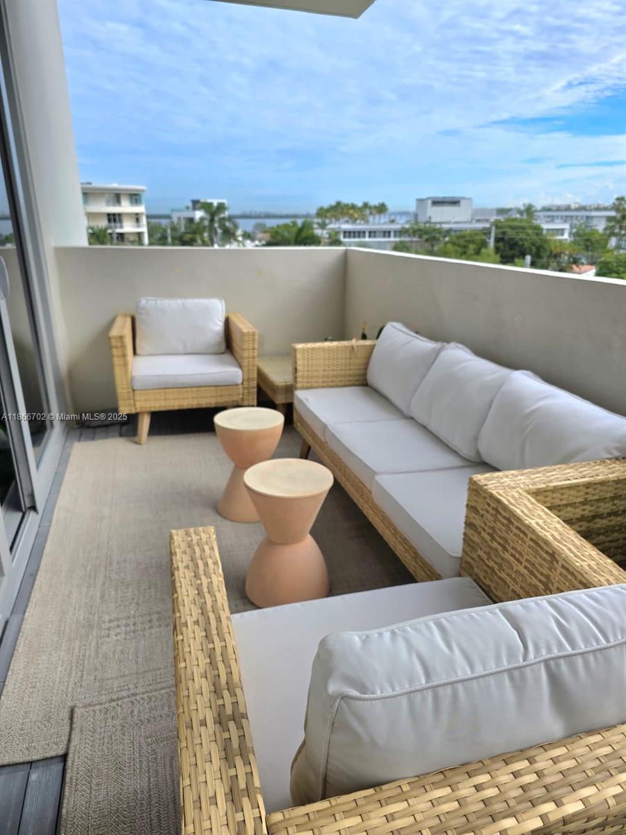 ISLAND TERRACE CONDO - Residential