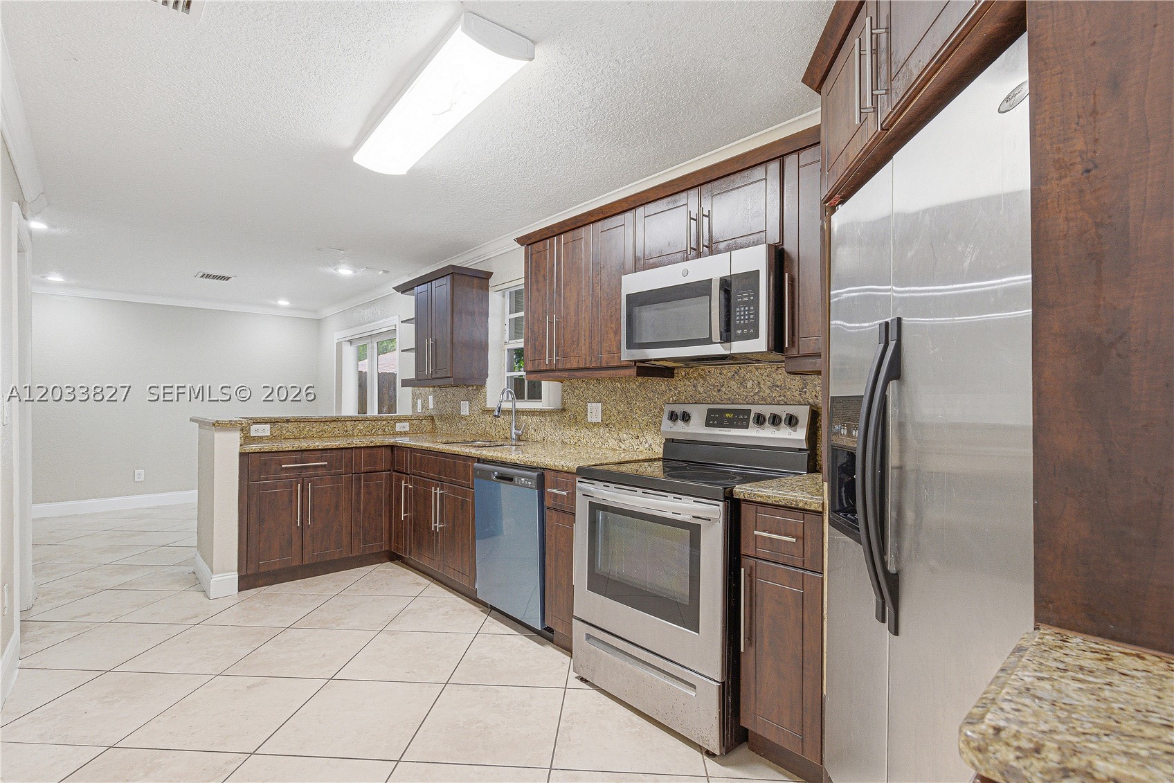 9121 SW 215th Ter