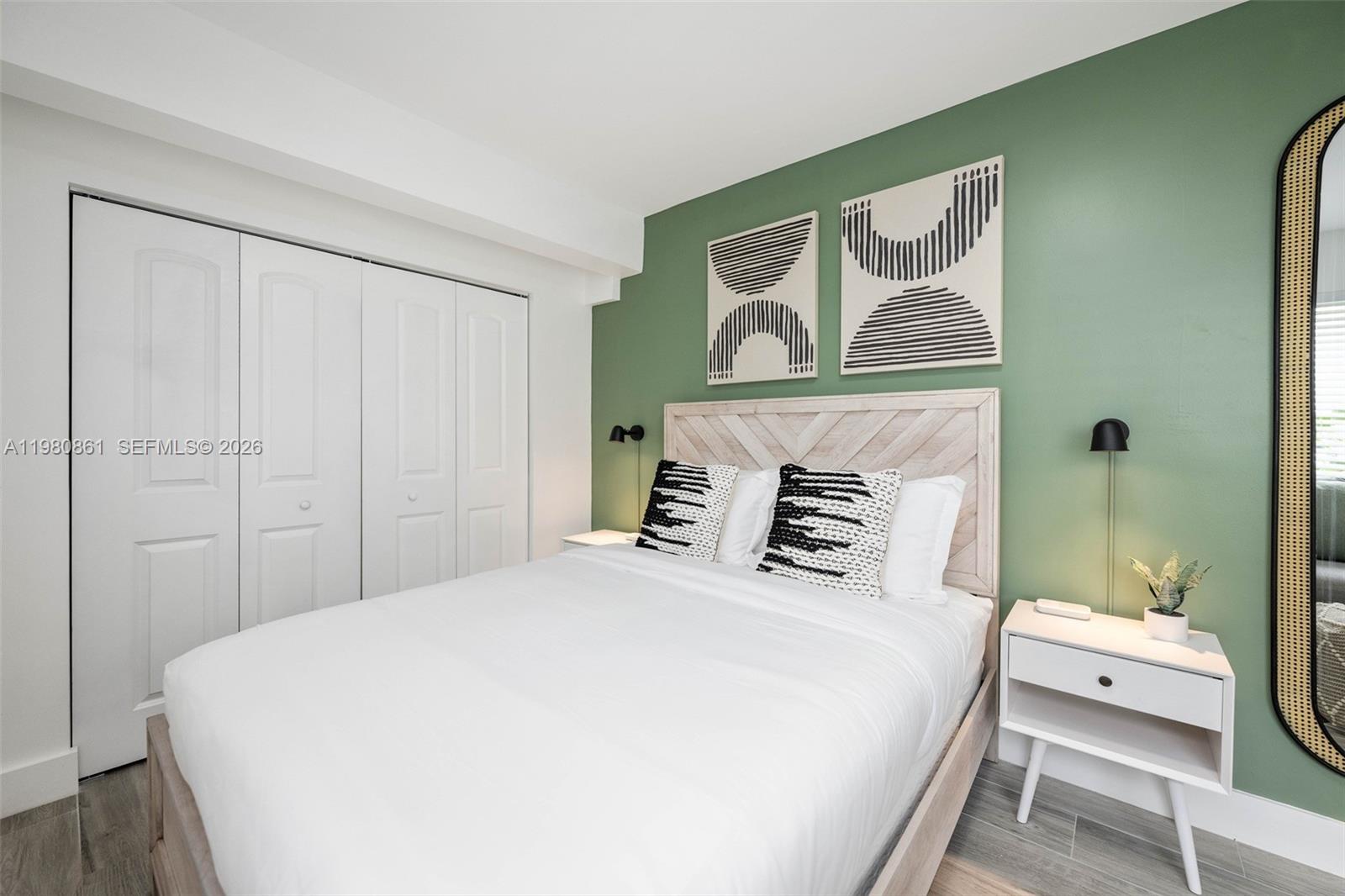 COLLIER MANOR 4TH ADD - Residential