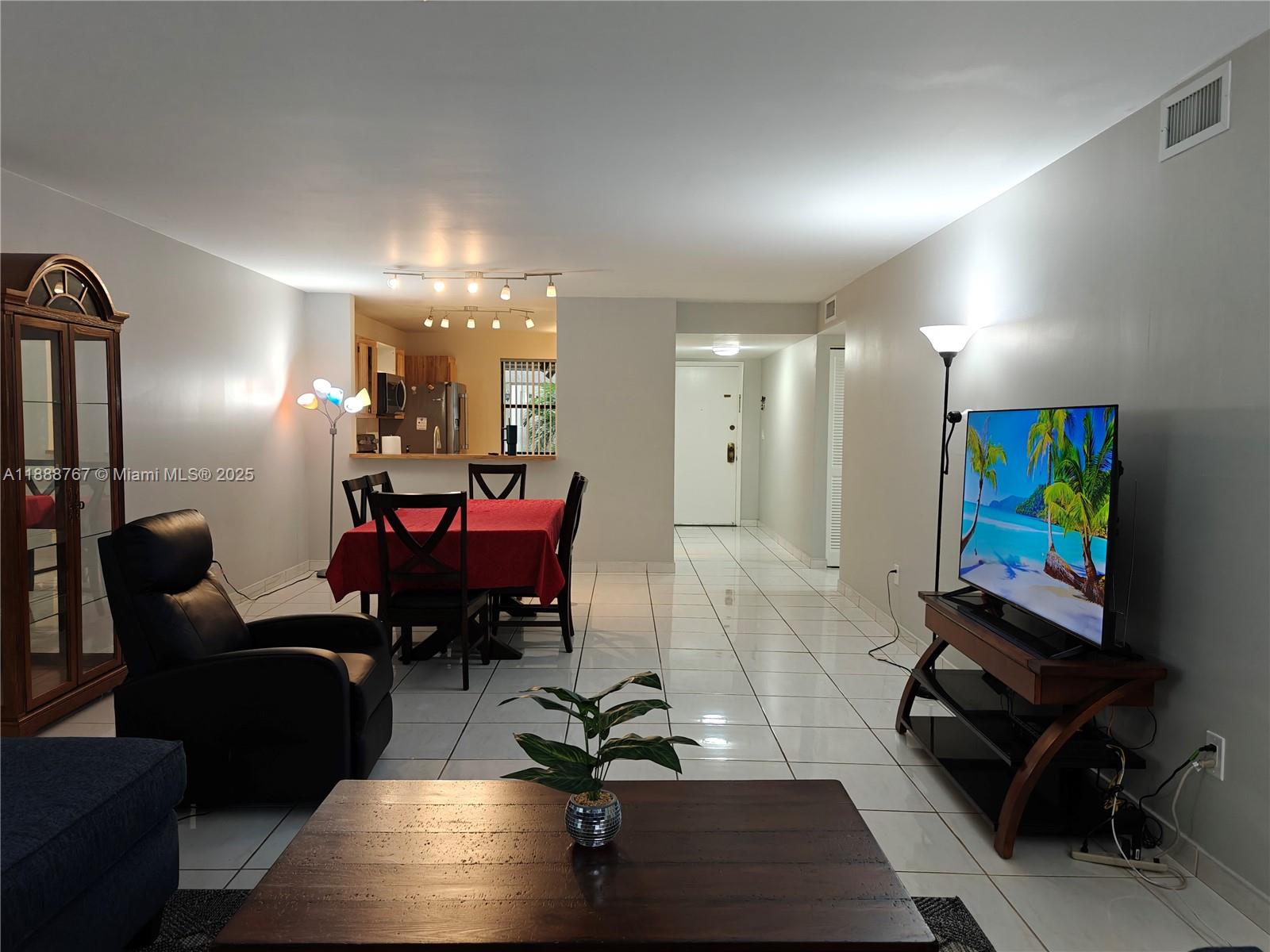 601 Ives Dairy Rd 101-8