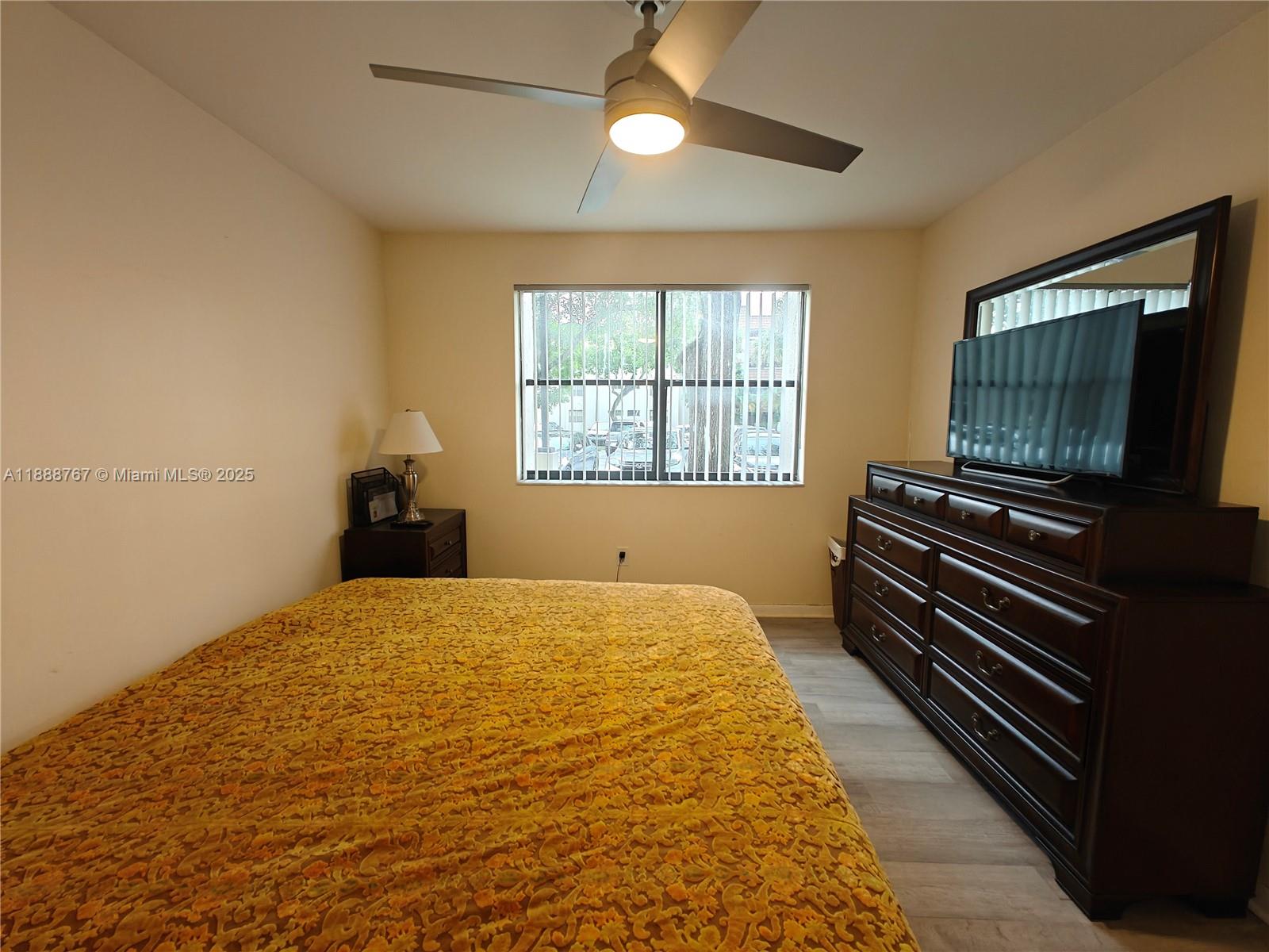 SUMMERTREE VILG CALIF CL - Residential