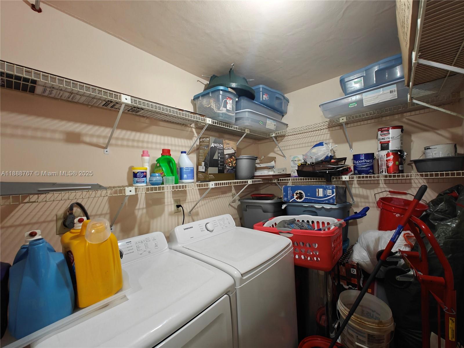 SUMMERTREE VILG CALIF CL - Residential