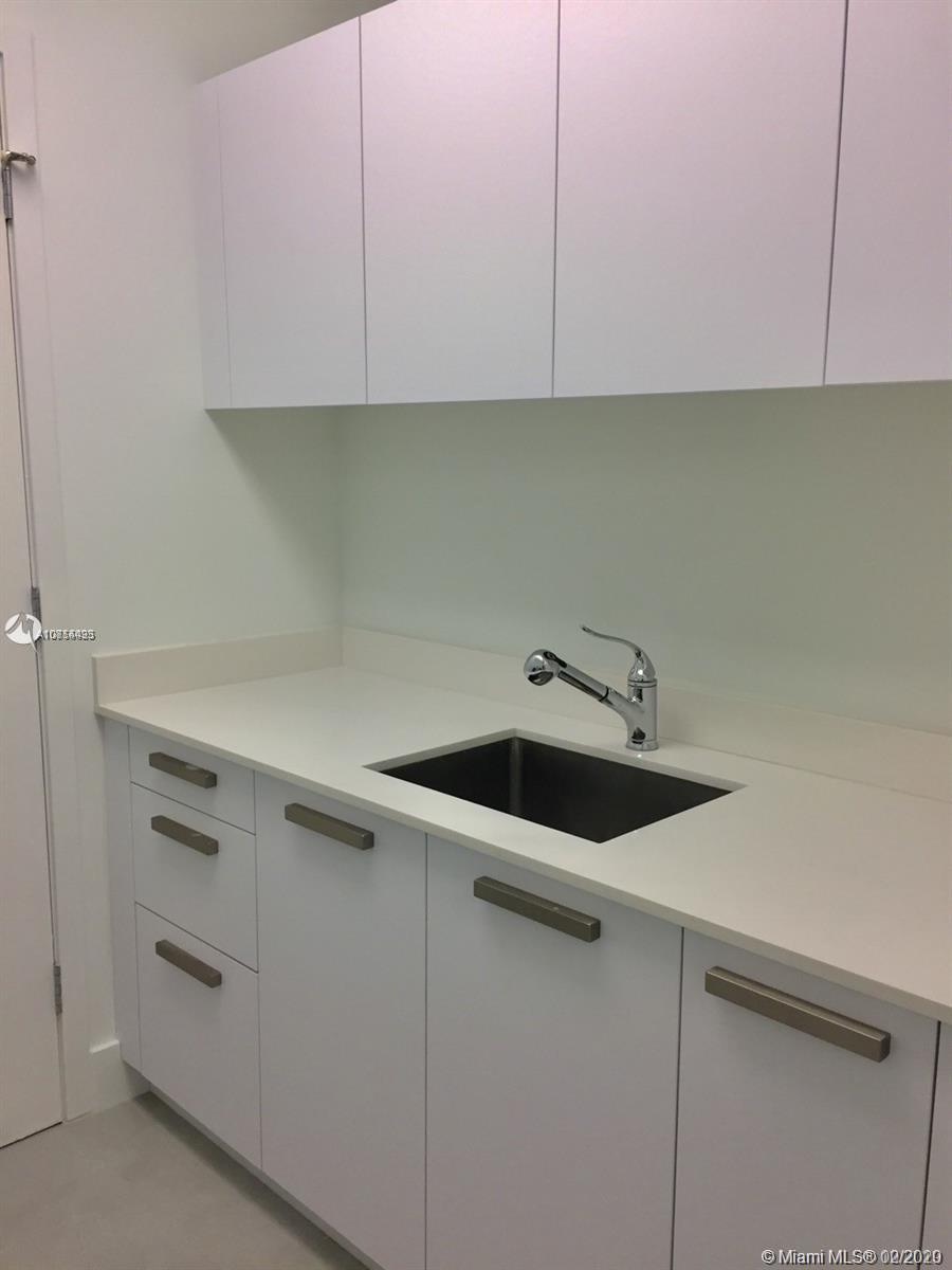 OCEANA KEY BISCAYNE - Residential Lease