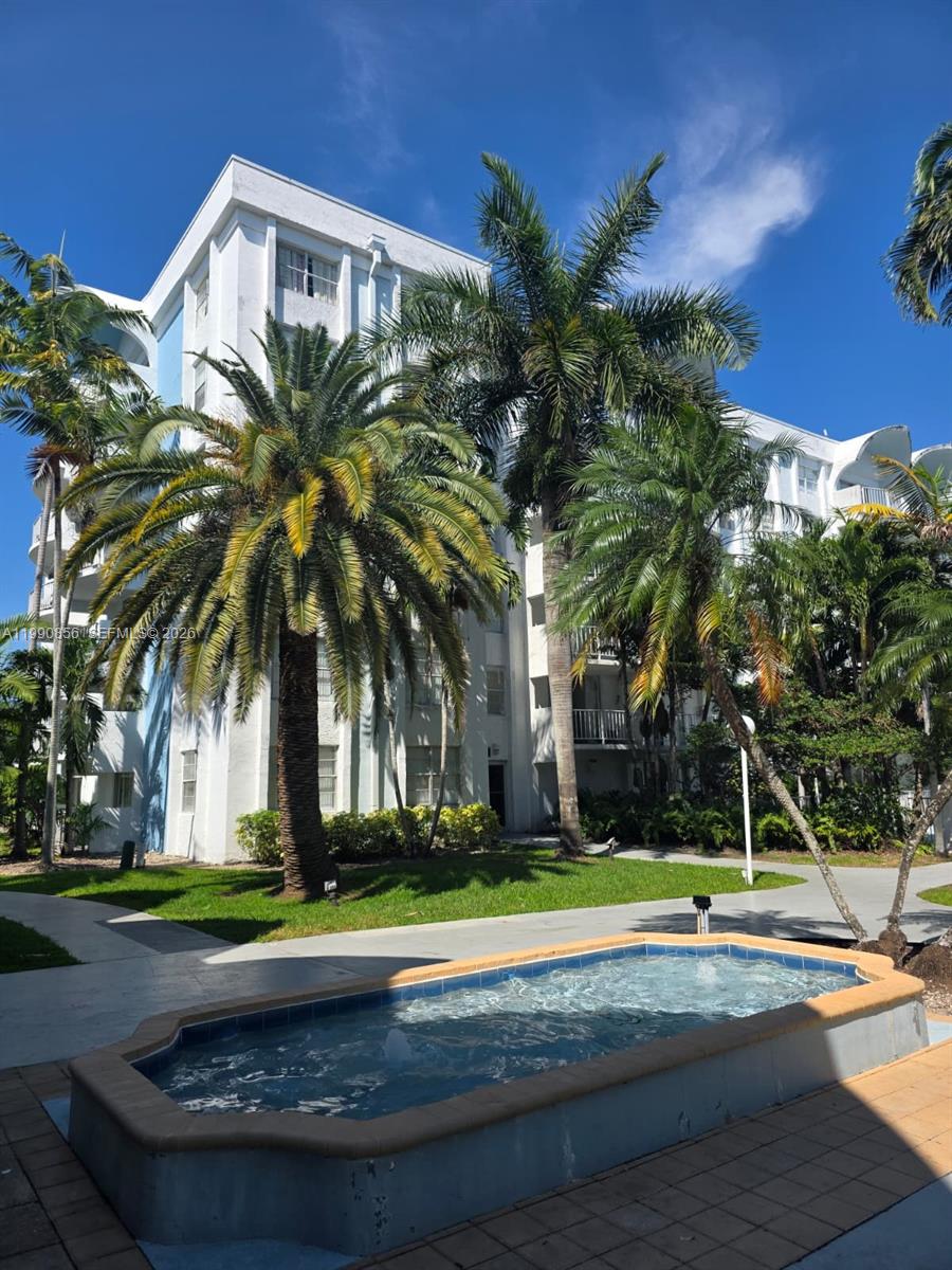 MONTECARLO CONDO - Residential