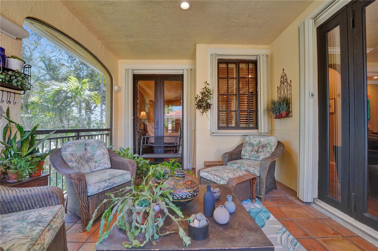 MARIPOSA POINTE AT WESTON - Residential