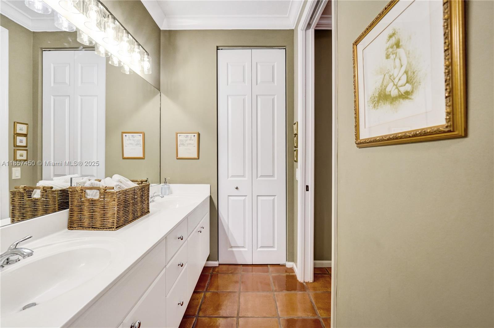 MARIPOSA POINTE AT WESTON - Residential