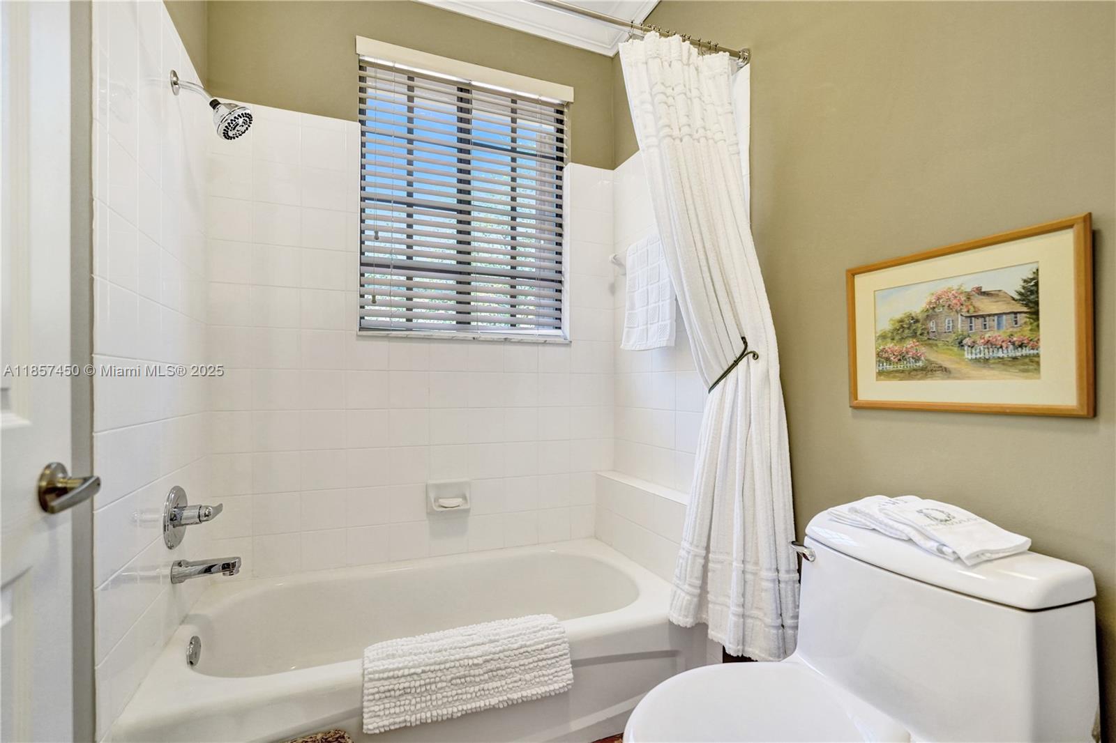 MARIPOSA POINTE AT WESTON - Residential