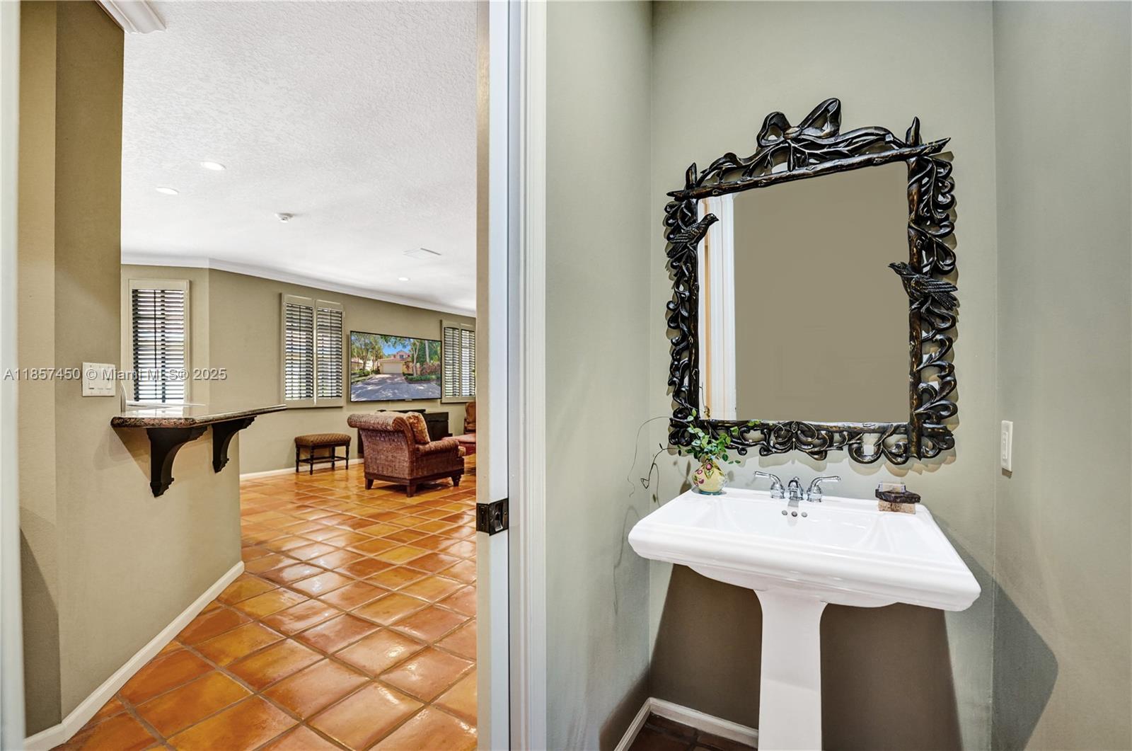 MARIPOSA POINTE AT WESTON - Residential