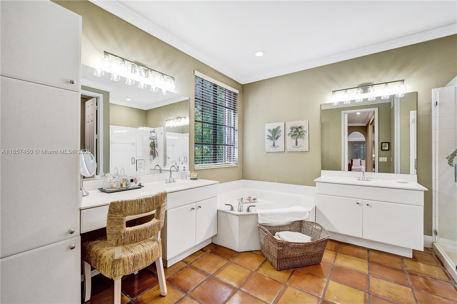 MARIPOSA POINTE AT WESTON - Residential