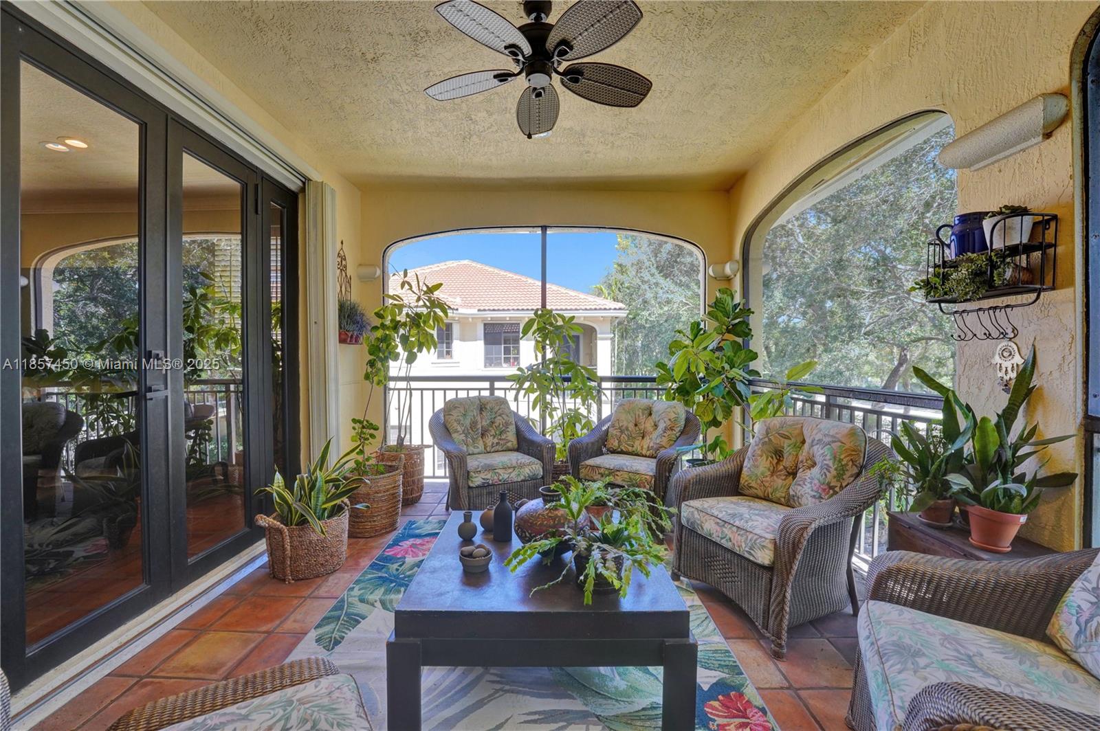 MARIPOSA POINTE AT WESTON - Residential