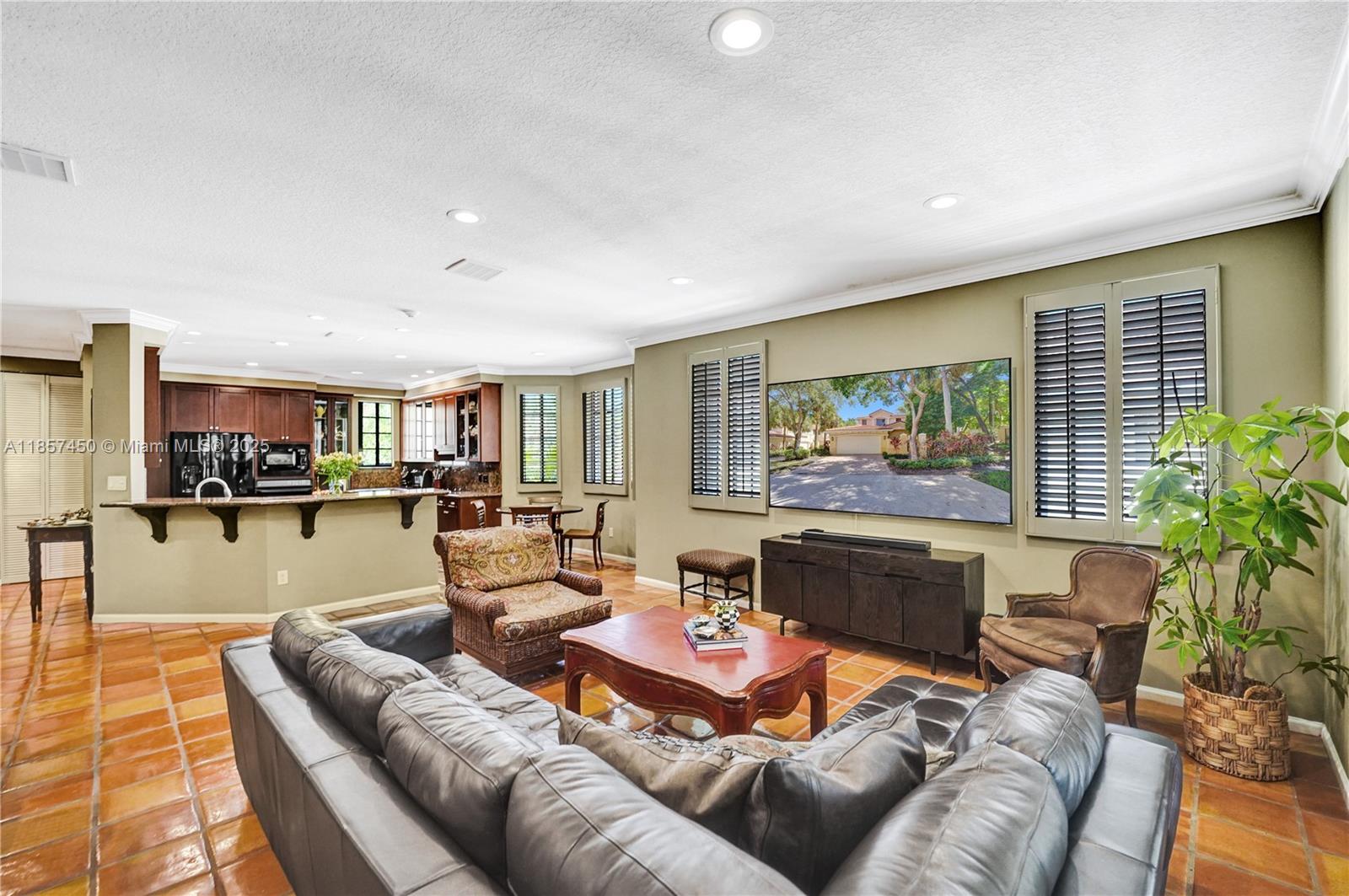 MARIPOSA POINTE AT WESTON - Residential