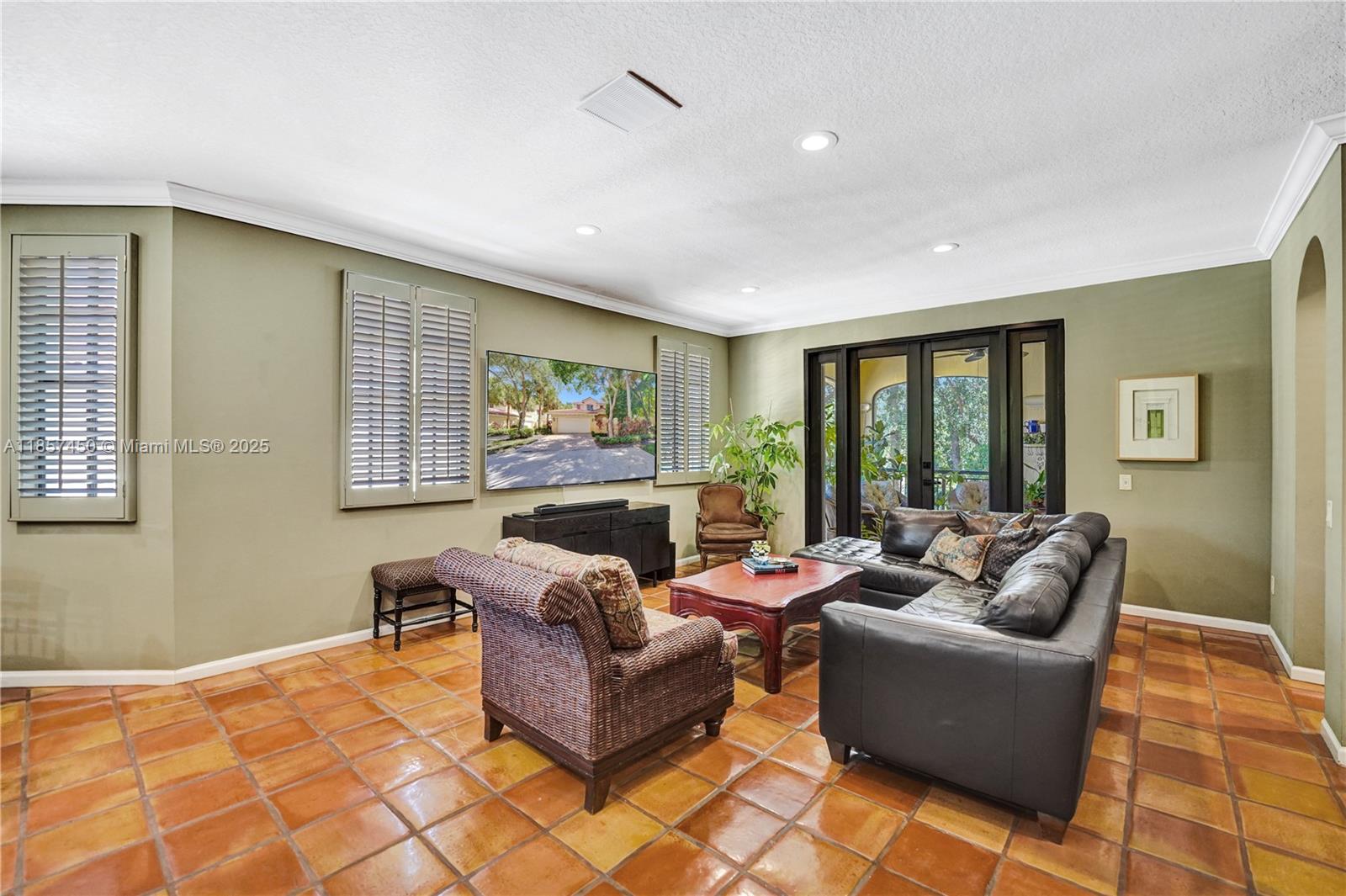 MARIPOSA POINTE AT WESTON - Residential