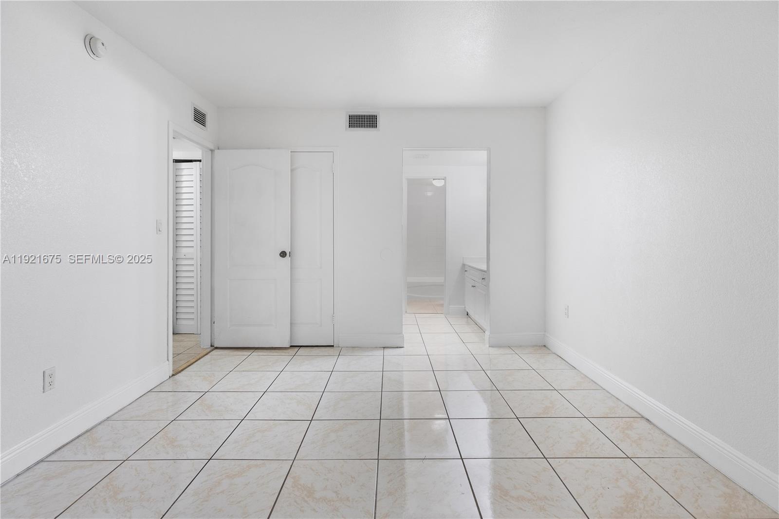 DORAL GARDENS II CONDO - Residential Lease