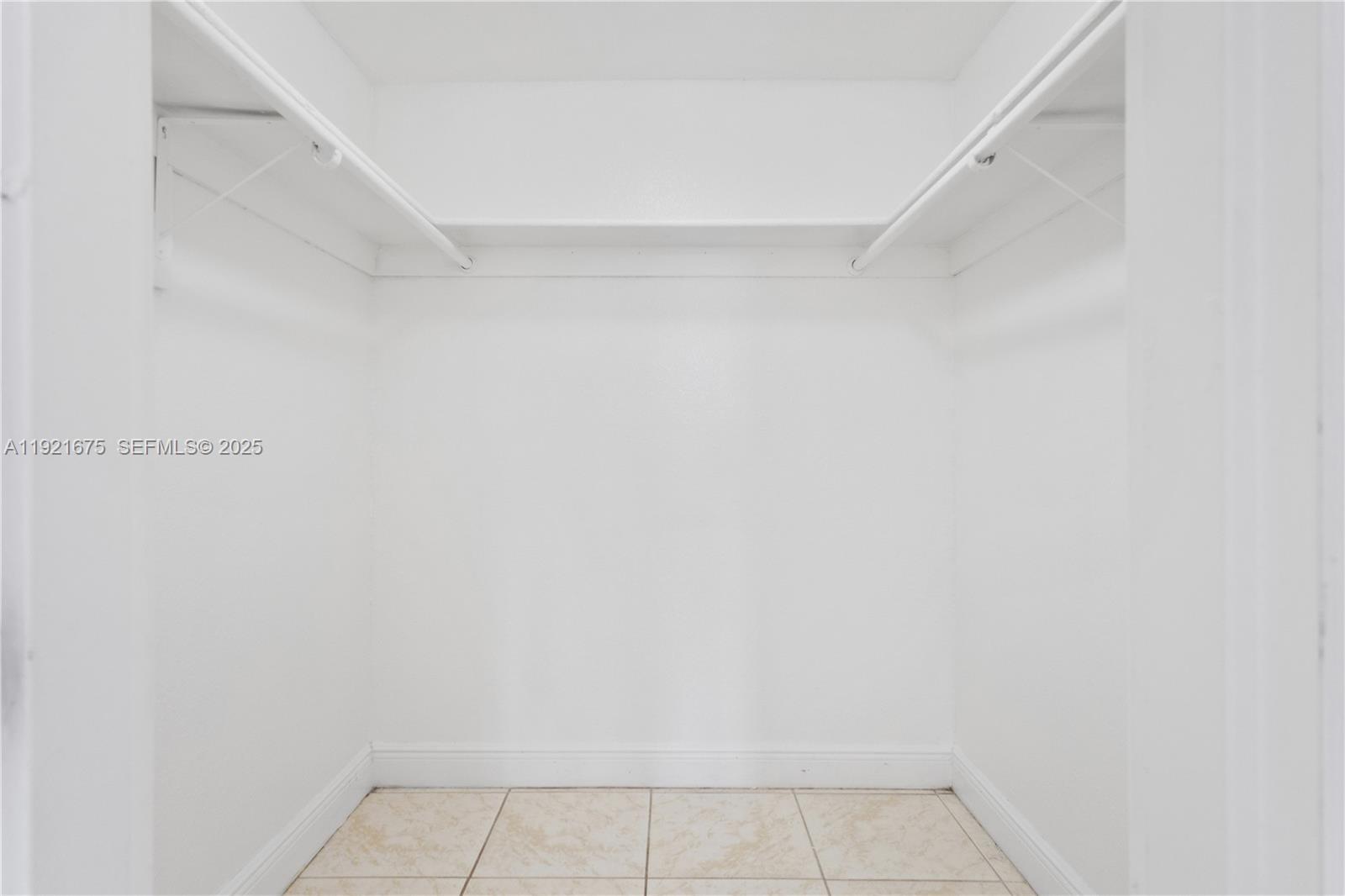 DORAL GARDENS II CONDO - Residential Lease