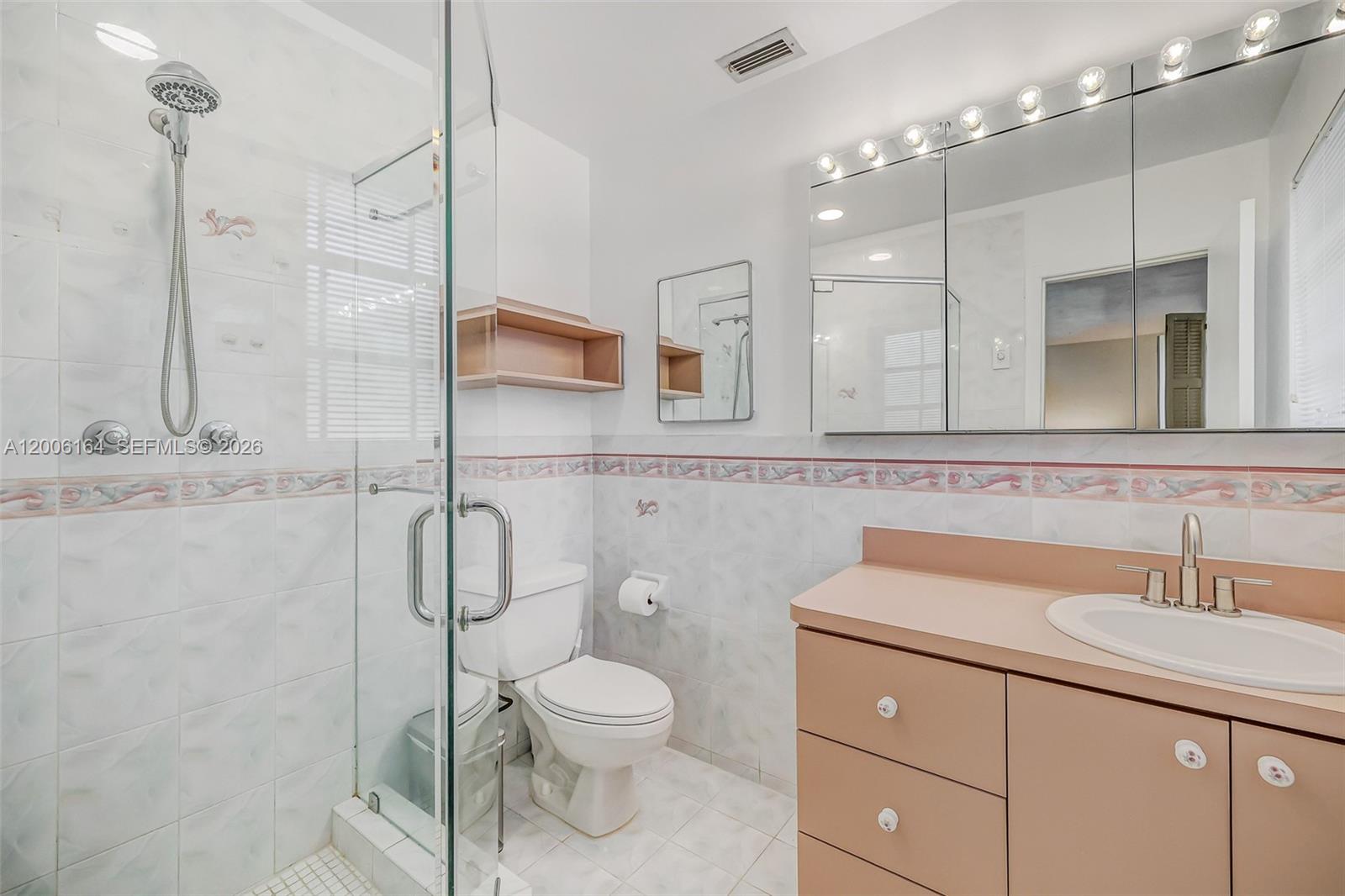 MIAMI SHORES SEC 3 - Residential