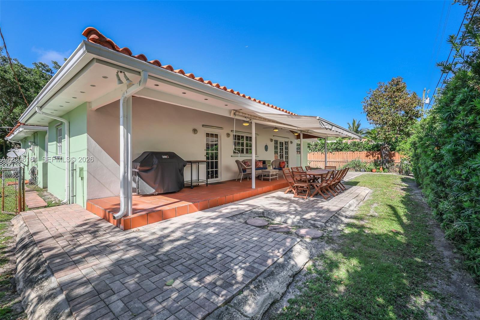 MIAMI SHORES SEC 3 - Residential