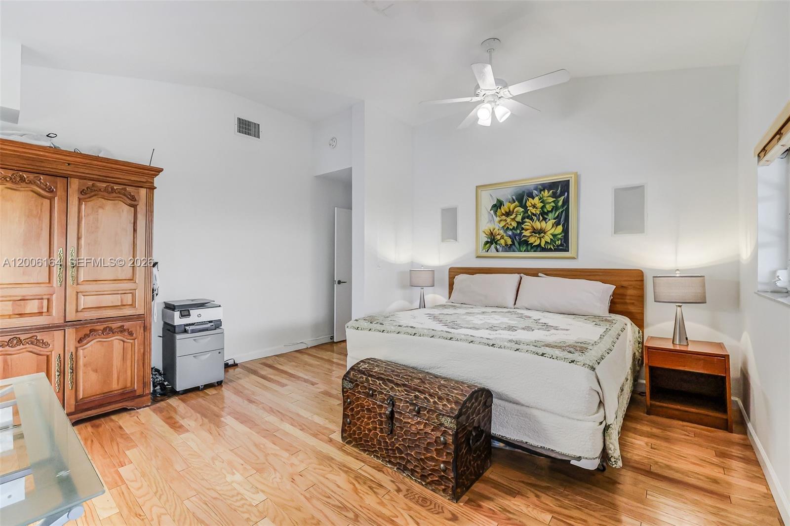 MIAMI SHORES SEC 3 - Residential