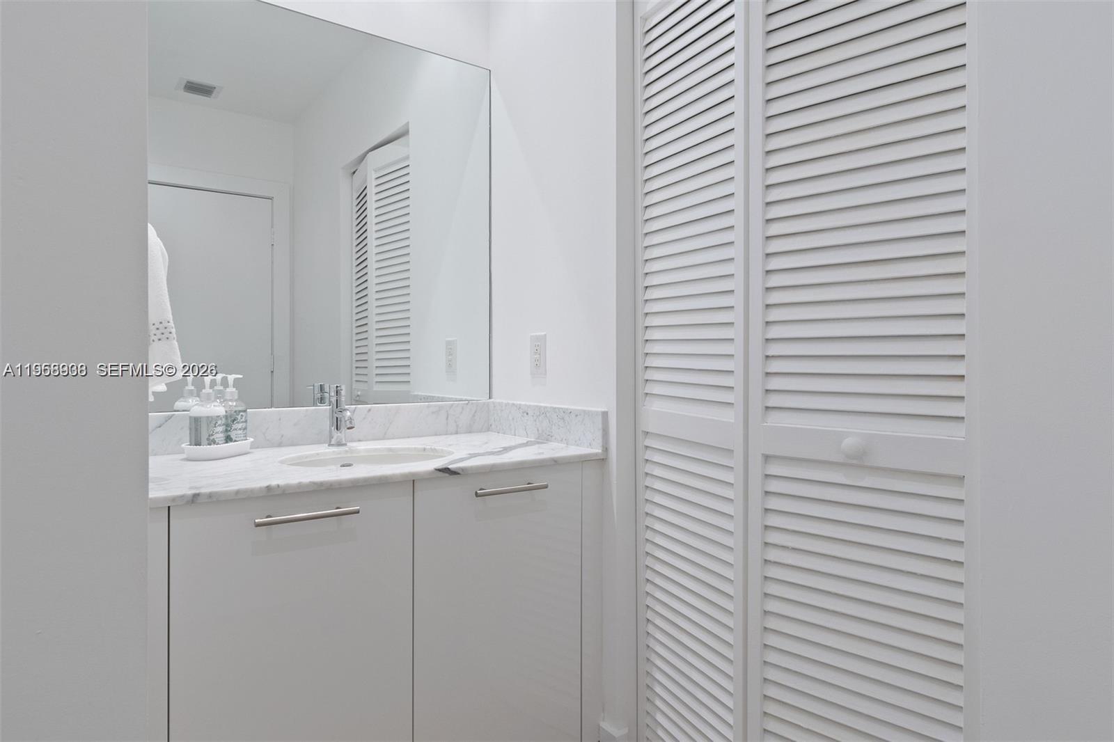 THE PLAZA 851 BRICKELL CO - Residential Lease