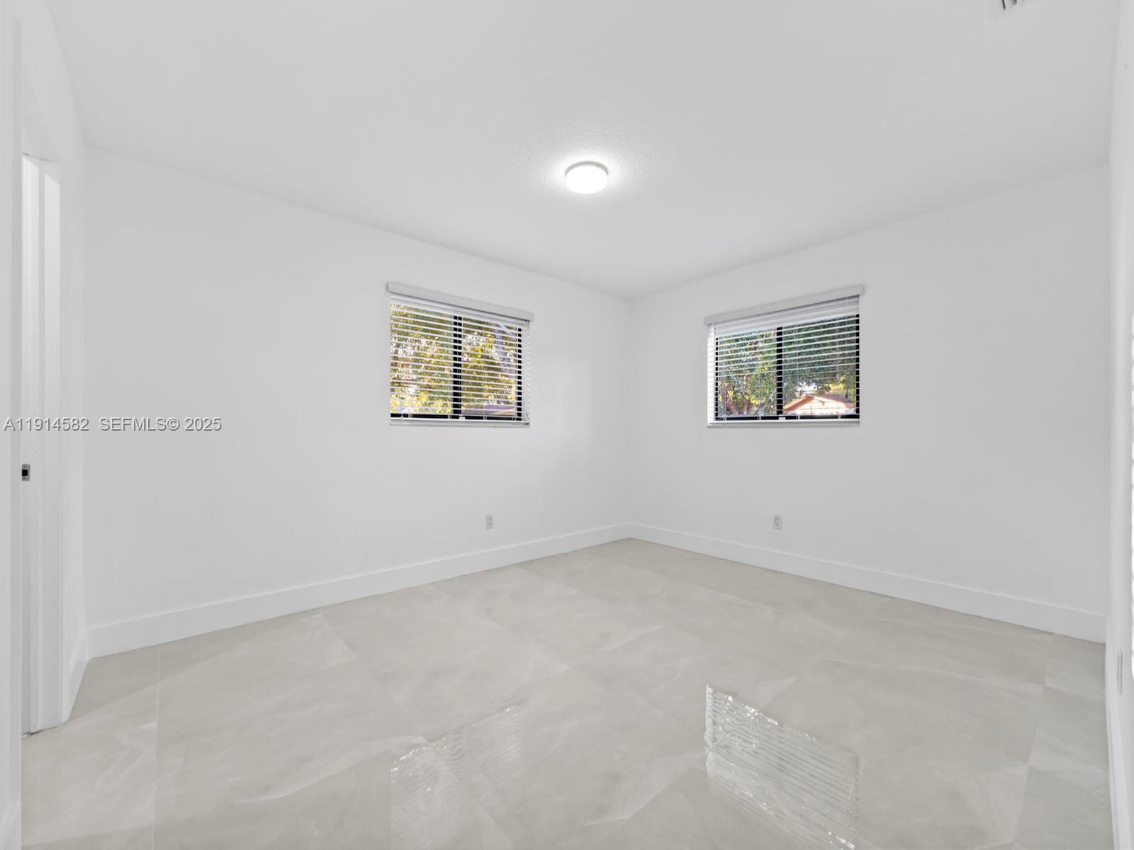 CUTLER RIDGE PINES - Residential Lease