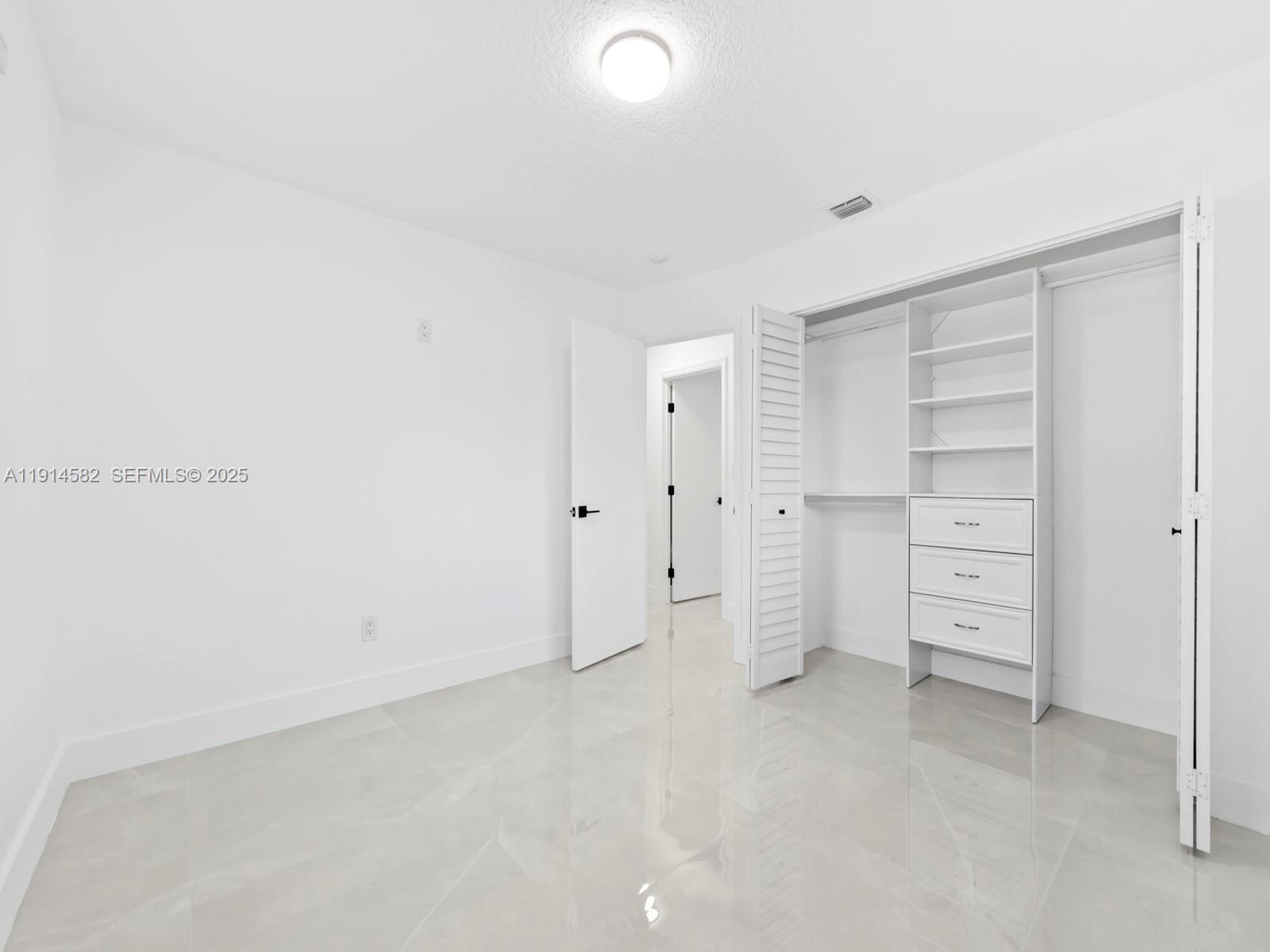 CUTLER RIDGE PINES - Residential Lease