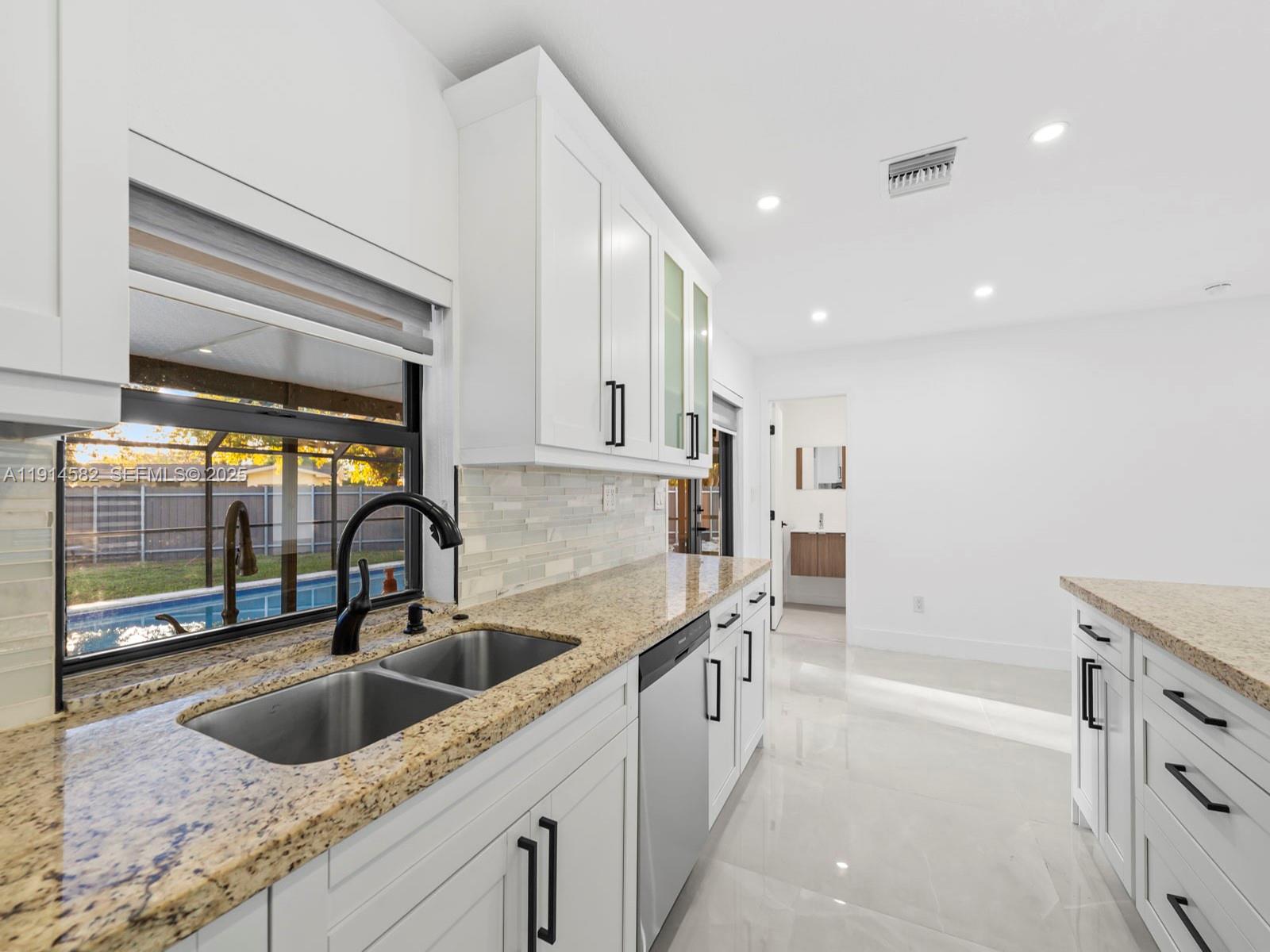 CUTLER RIDGE PINES - Residential Lease