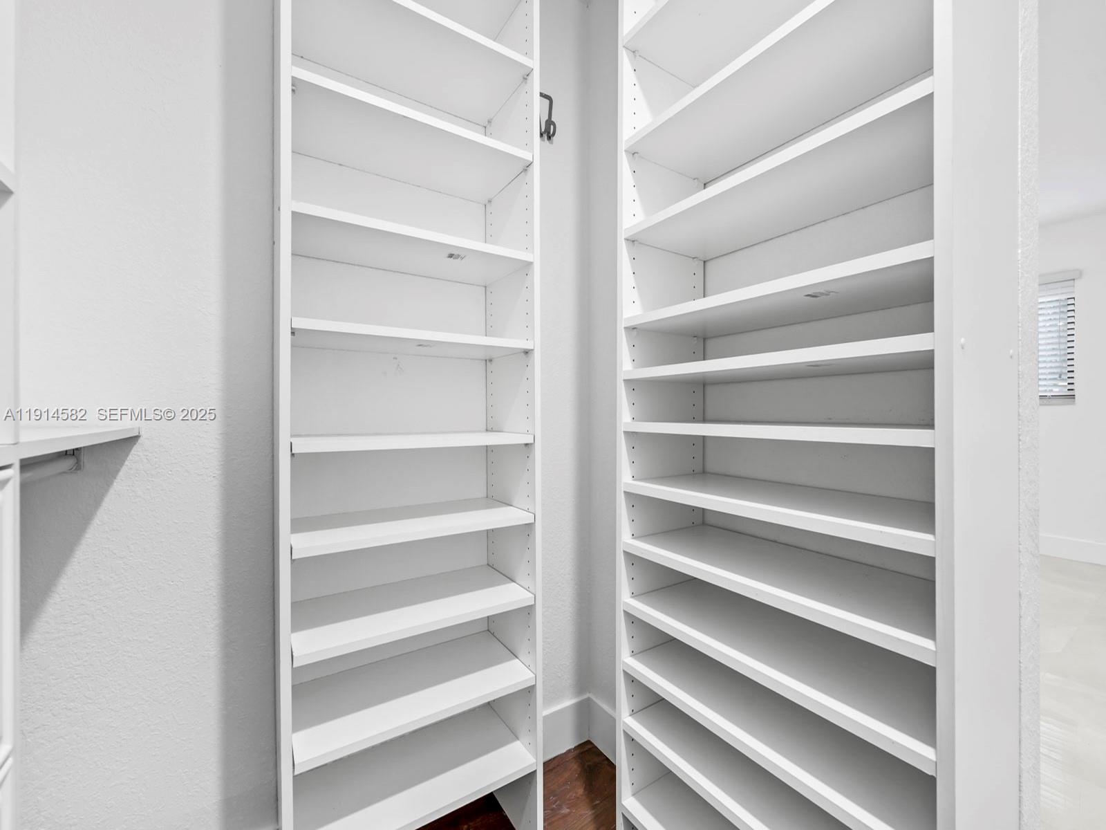 CUTLER RIDGE PINES - Residential Lease