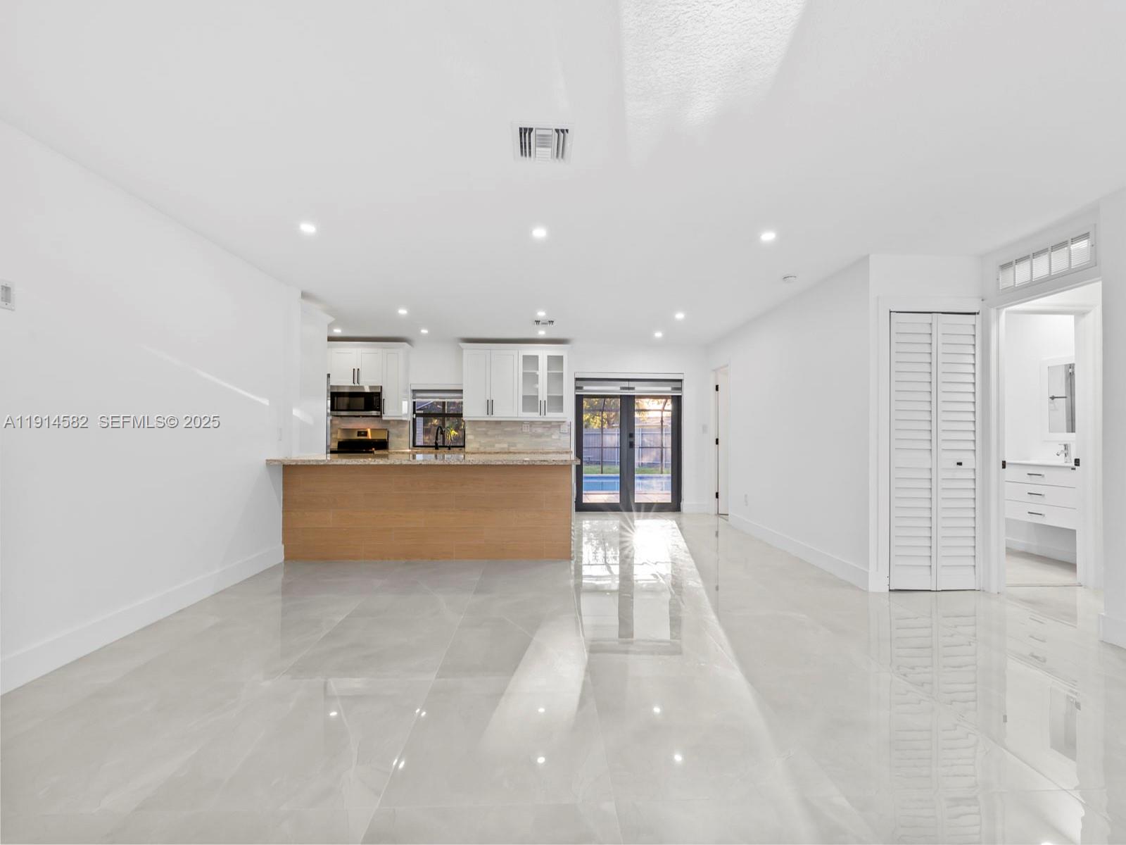 CUTLER RIDGE PINES - Residential Lease