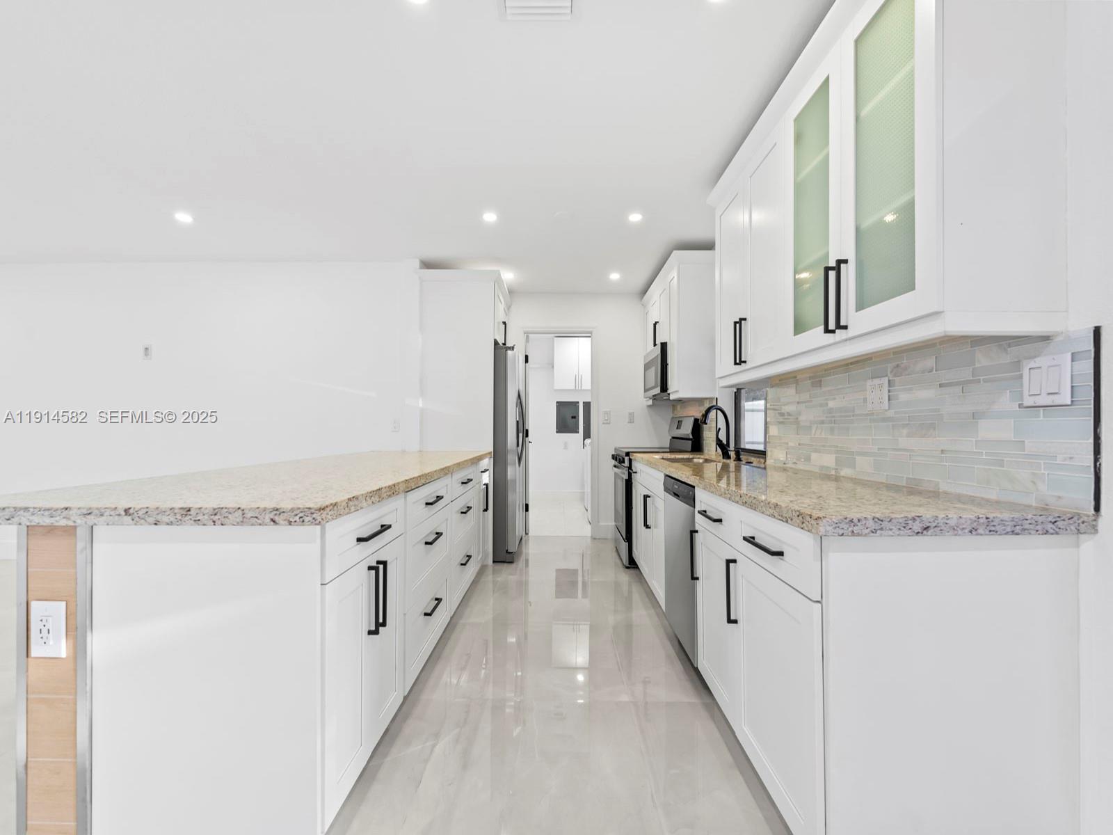 CUTLER RIDGE PINES - Residential Lease