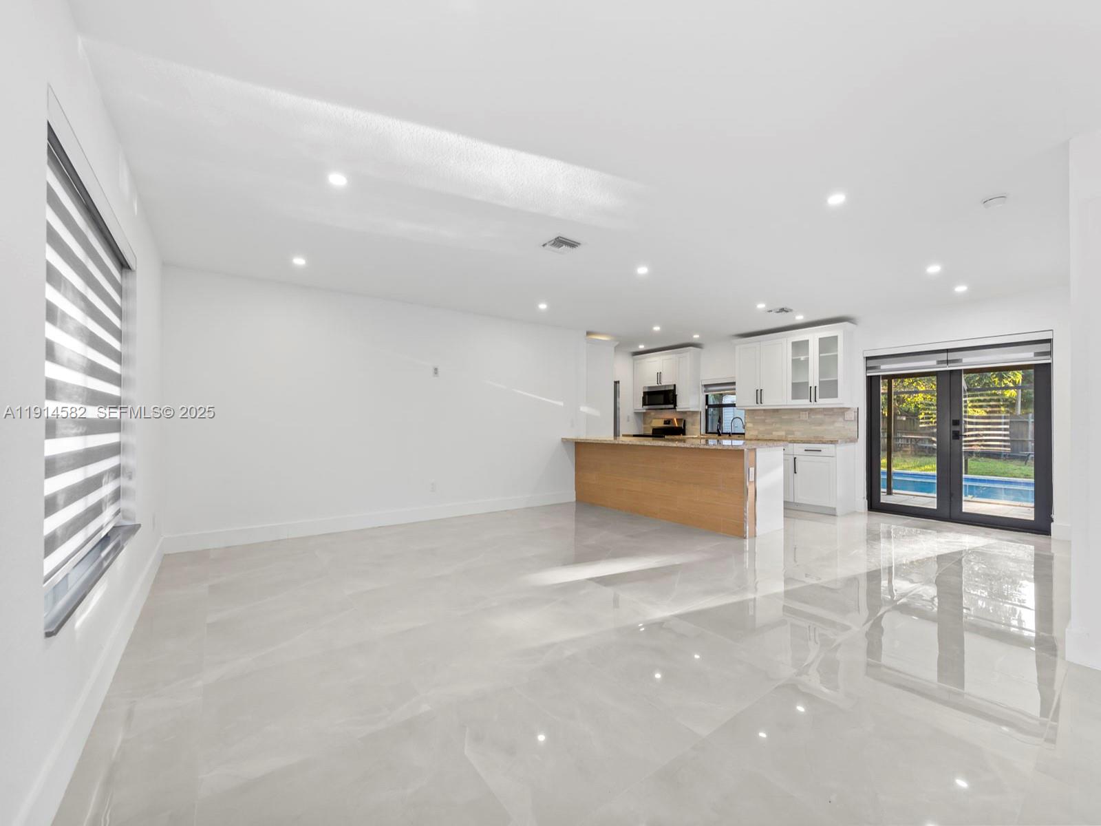 CUTLER RIDGE PINES - Residential Lease