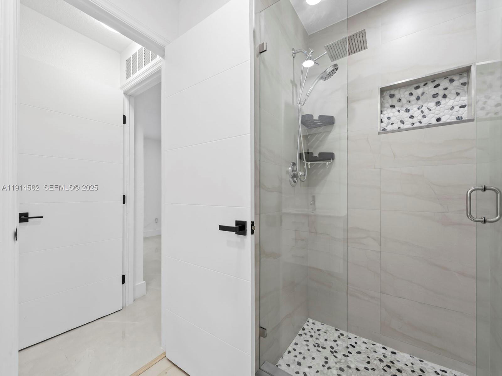 CUTLER RIDGE PINES - Residential Lease