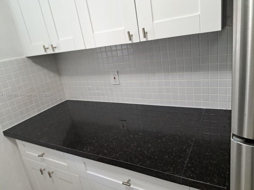 Photo of 500 E Country Club Cir #2, Plantation, FL 33317 (MLS # A11437383)