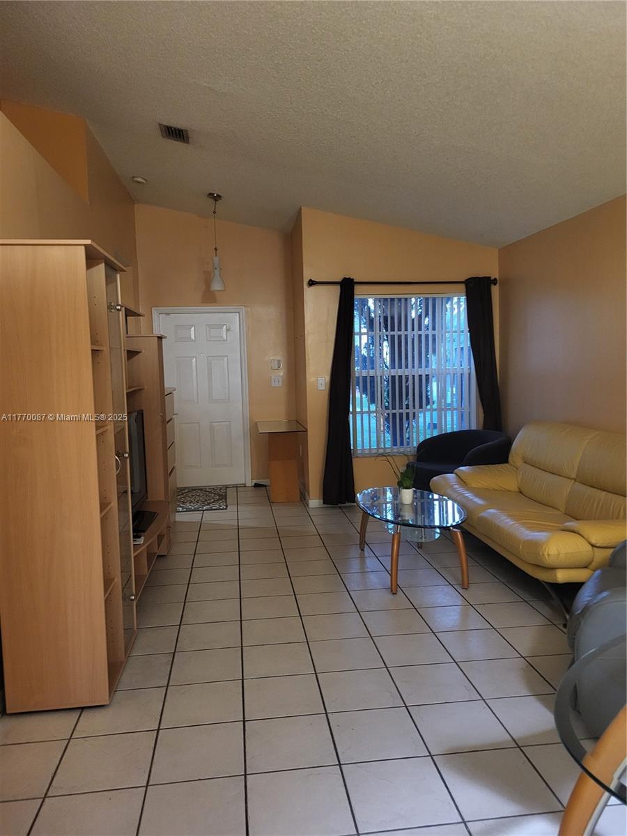 BRIGHTONS MEADOW TRACE - Residential