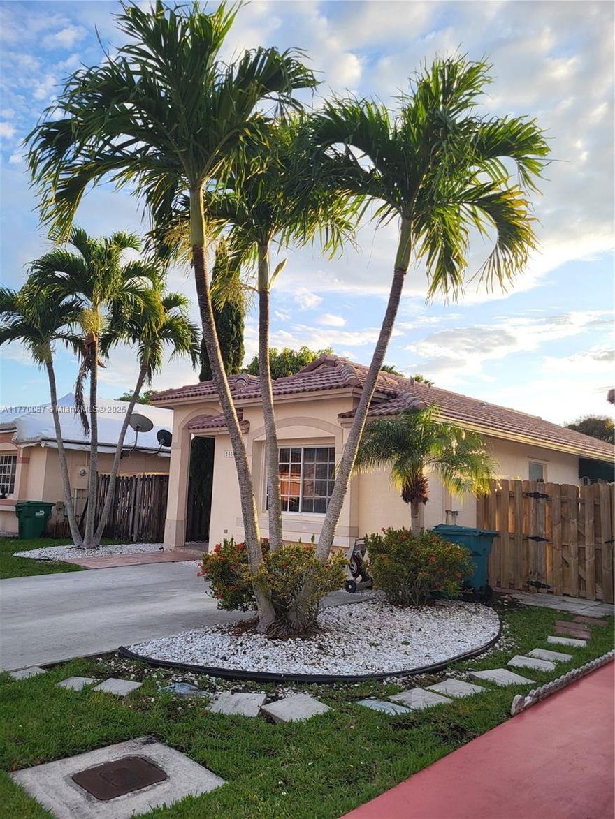 This 3/2 single story house is located in a gated community.  Great location with a very low HOA.