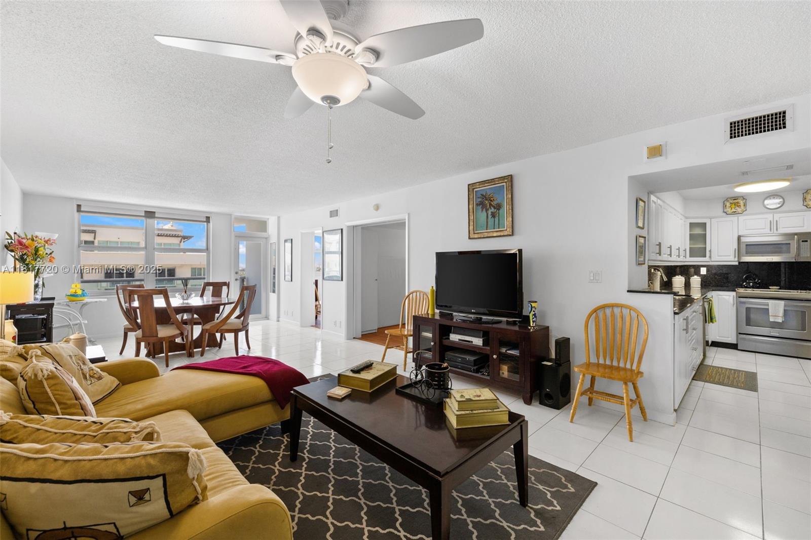 9511 Collins Ave 1208 +den