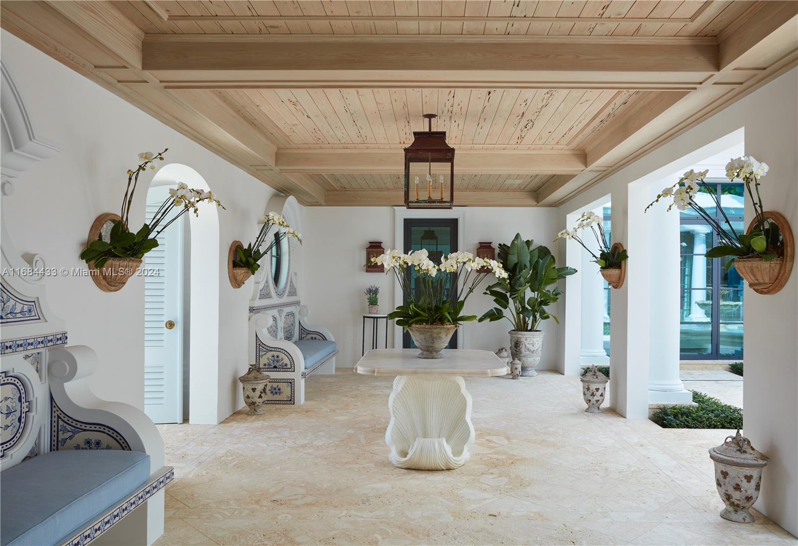 JUPITER ISLAND - Residential