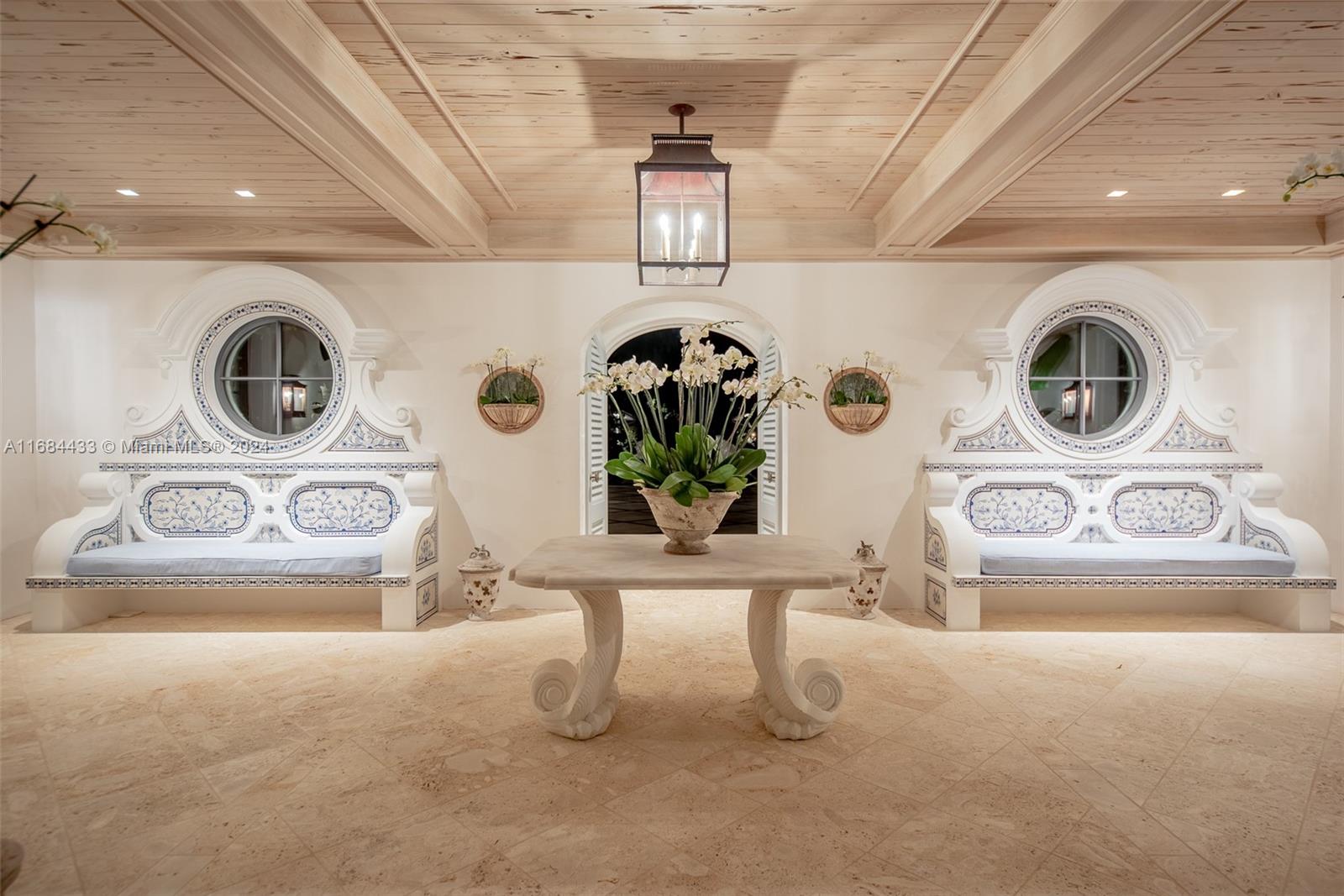 JUPITER ISLAND - Residential