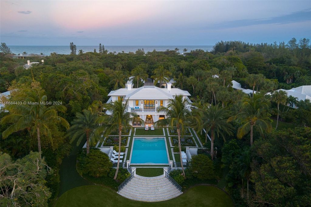 Photo of 320 S Beach Rd, Jupiter Island, FL 33455 (MLS # A11684433)