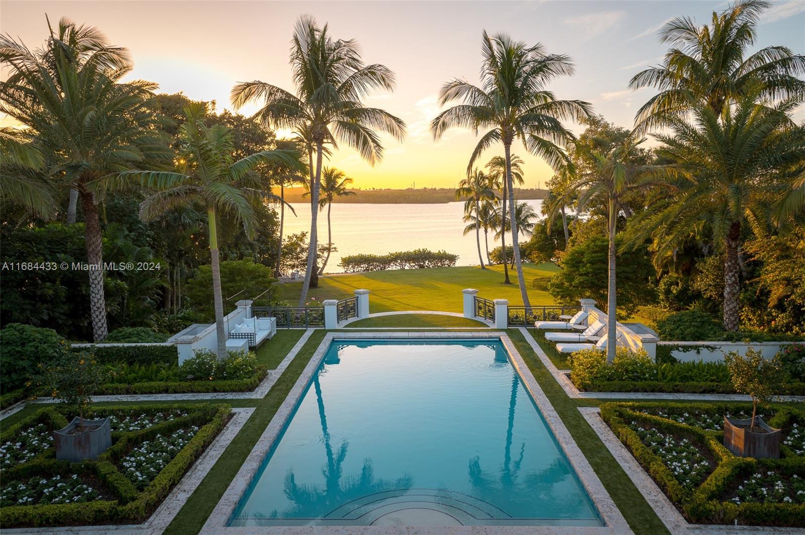 JUPITER ISLAND - Residential